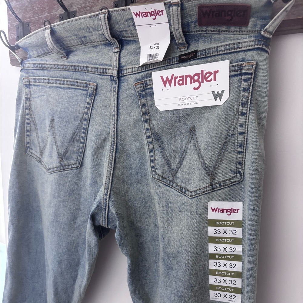 Wrangler Authentics Men's Classic 5-Pocket Regular Fit Flex Jean size 33x32